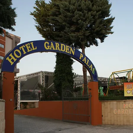 Garden Palase ホテル 3*