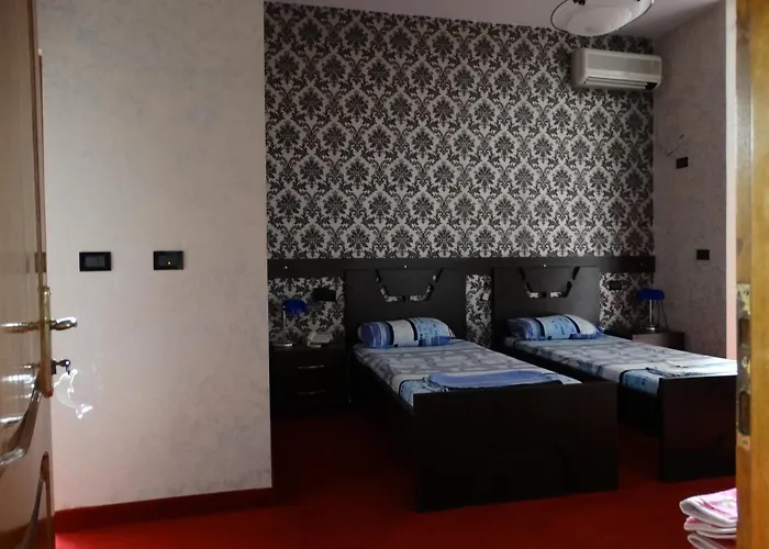 Garden Palase Otel Fier