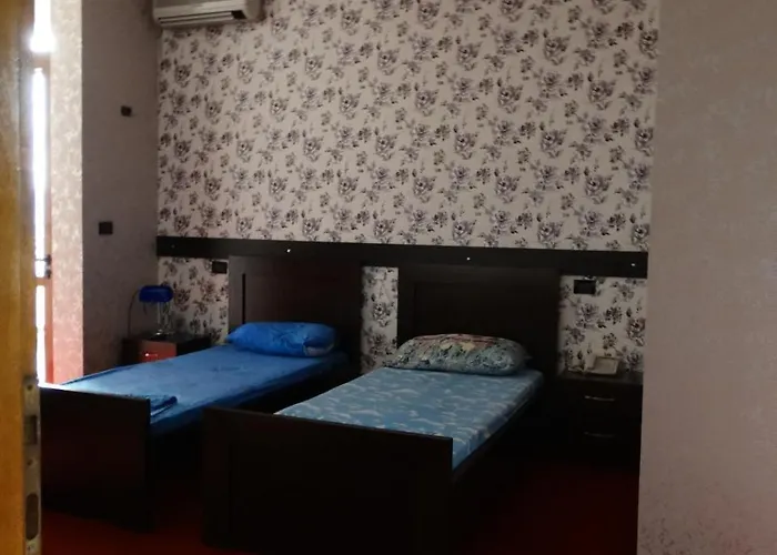 Garden Palase 3*