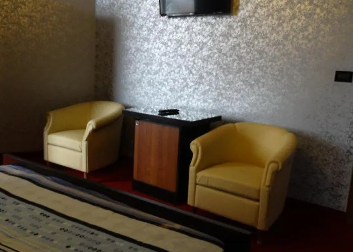 Otel Garden Palase Fier