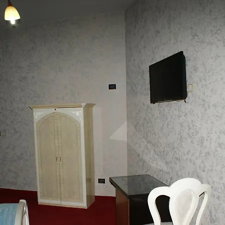 Garden Palase 3*