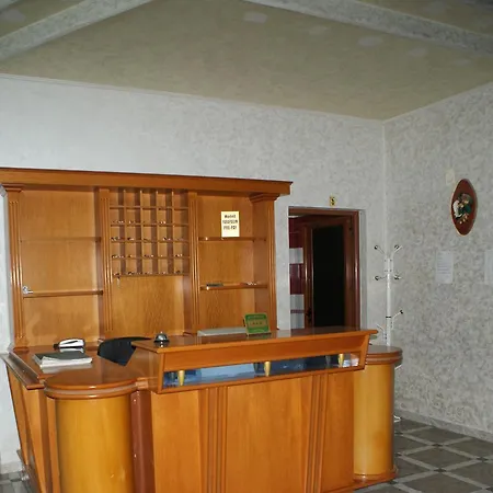 Garden Palase Hotel 3*