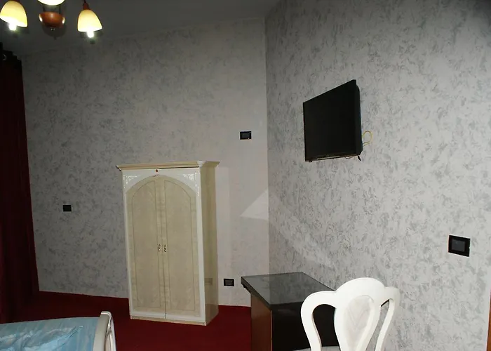 Garden Palase 3*